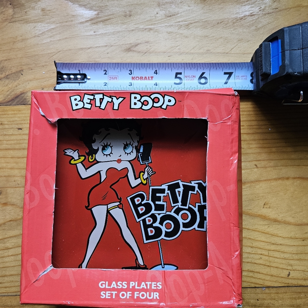 2009 BETTY BOOP PLATES